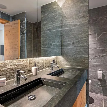 Paradis Mont شقة زاكوباني